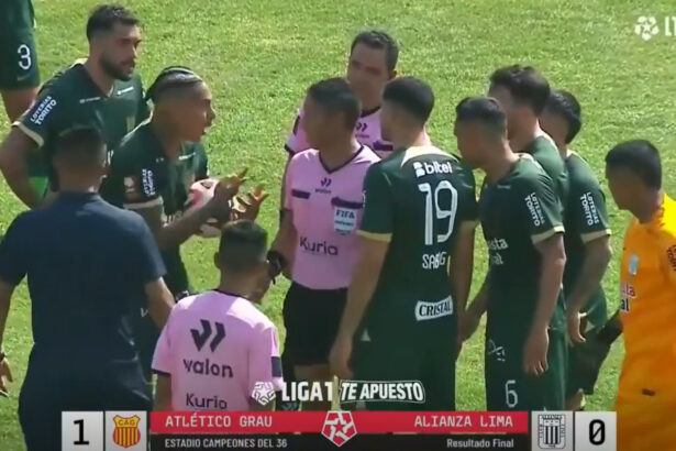 Reclamo de Paolo Guerrero a Joel Alarcón